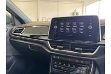 22/72 Volkswagen T-Roc 2.0 TDI R-Line SUV DSG 150 ps