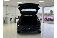 22/72 Volkswagen Golf 2.0 TDI Life Diesel Manual 115 ps