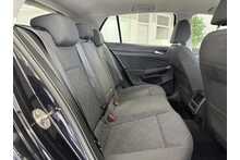 22/72 Volkswagen Golf 2.0 TDI Life Diesel Manual 115 ps