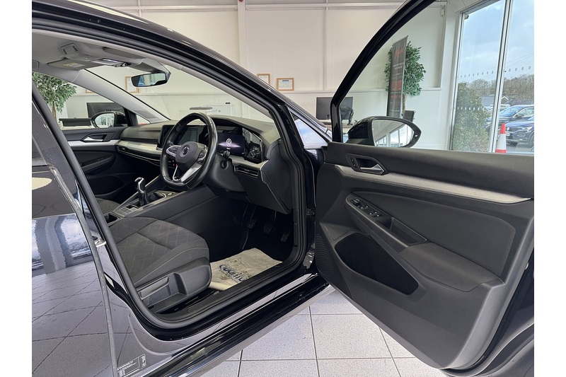 Volkswagen 2.0 TDI Life Hatchback 5dr Diesel Manual Euro 6 (s/s) (115 ps)