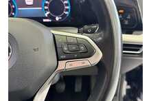 22/72 Volkswagen Golf 2.0 TDI Life Diesel Manual 115 ps