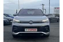 25/75 Volkswagen Tiguan 1.5 eTSI MHEV R-Line SUV DSG 150 ps