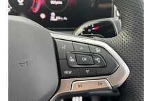 25/75 Volkswagen Tiguan 1.5 eTSI MHEV R-Line SUV DSG 150 ps