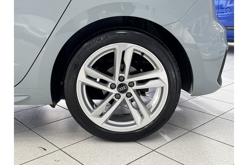 Audi 1.0 TFSI 30 S line Sportback 5dr Petrol S Tronic Euro 6 (s/s) (110 ps)