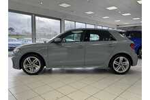 22/72 Audi A1 30 TFSI S line Sportback 5dr Hatchback S-Tronic 5dr