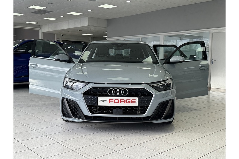 Audi 1.0 TFSI 30 S line Sportback 5dr Petrol S Tronic Euro 6 (s/s) (110 ps)
