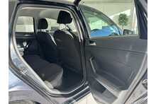 18/18 Volkswagen Polo TSI SE