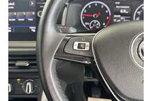 18/18 Volkswagen Polo TSI SE