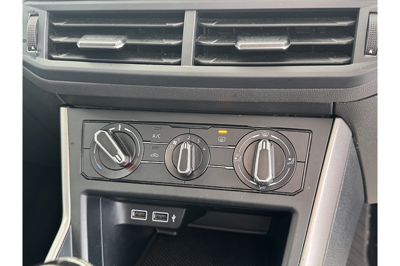 Volkswagen 1.0 TSI SE Hatchback 5dr Petrol Manual Euro 6 (s/s) (95 ps)