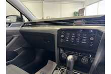20/70 Volkswagen Passat 1.5 TSI EVO SE Estate Petrol DSG 150 ps