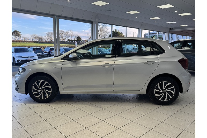 Volkswagen 1.0 TSI Life Hatchback 5dr Petrol Manual Euro 6 (s/s) (95 ps)