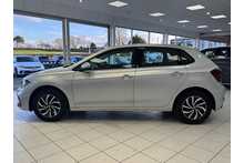 23/73 Volkswagen Polo 1.0 TSI Life Hatchback Petrol Manual 95 ps