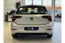 23/73 Volkswagen Polo 1.0 TSI Life Hatchback Petrol Manual 95 ps