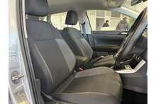 23/73 Volkswagen Polo 1.0 TSI Life Hatchback Petrol Manual 95 ps