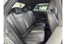 25/75 Volkswagen T-Roc 2.0 TDI R-Line SUV Diesel DSG 150 ps