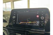 25/75 Volkswagen T-Roc 2.0 TDI R-Line SUV Diesel DSG 150 ps