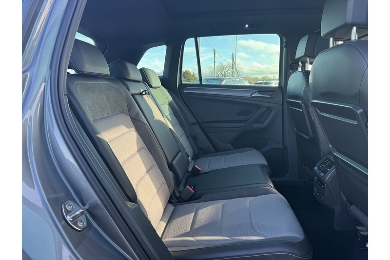 Volkswagen 2.0 TDI R-Line Tech SUV 5dr Diesel DSG 4Motion Euro 6 (s/s) (150 ps)