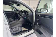 23/23 Volkswagen T-Roc 1.5 TSI R-Line SUV Petrol Manual 150 ps