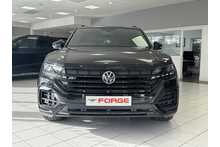 21/21 Volkswagen Touareg TDI V6 Black Edition