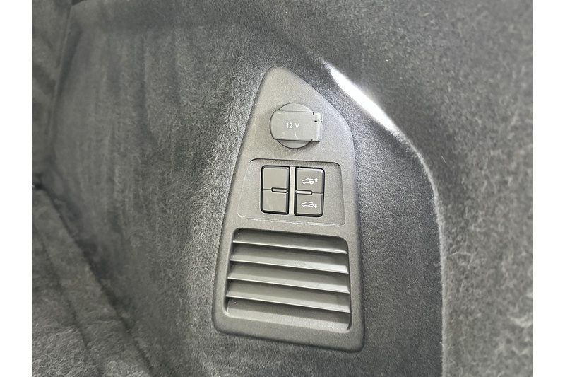 Volkswagen 3.0 TDI V6 Black Edition SUV 5dr Diesel Tiptronic 4Motion Euro 6 (s/s) (286 ps)