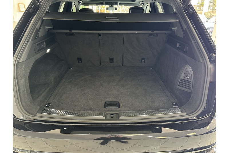 Volkswagen 3.0 TDI V6 Black Edition SUV 5dr Diesel Tiptronic 4Motion Euro 6 (s/s) (286 ps)