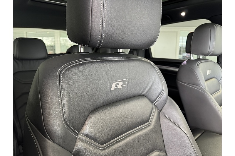 Volkswagen 3.0 TDI V6 Black Edition SUV 5dr Diesel Tiptronic 4Motion Euro 6 (s/s) (286 ps)