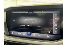 21/21 Volkswagen Touareg TDI V6 Black Edition