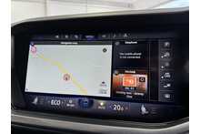 21/21 Volkswagen Touareg TDI V6 Black Edition