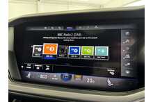 21/21 Volkswagen Touareg TDI V6 Black Edition