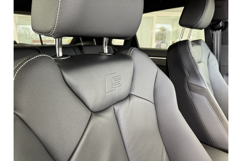 Audi 1.5 TFSI CoD 35 S line SUV 5dr Petrol S Tronic Euro 6 (s/s) (150 ps)