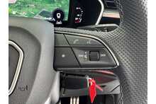 22/72 Audi Q3 1.5 TFSI CoD 35 S line Petrol S Tronic 150 ps