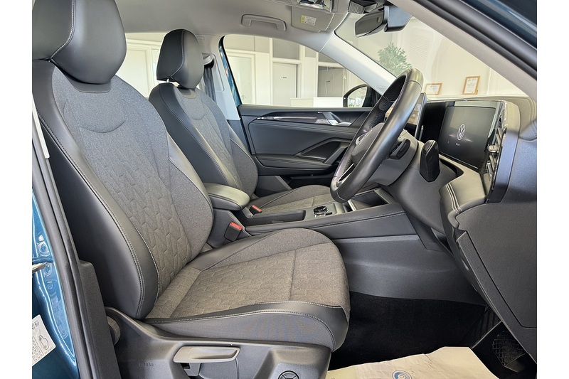 Volkswagen 2.0 TDI Life SUV 5dr Diesel DSG Euro 6 (s/s) (150 ps)