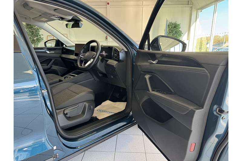 Volkswagen 2.0 TDI Life SUV 5dr Diesel DSG Euro 6 (s/s) (150 ps)