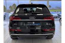 21/21 Audi Q5 2.0 TDI 40 S line SUV Diesel S Tronic quattro 204 ps