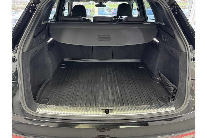 Audi 2.0 TDI 40 S line SUV 5dr Diesel S Tronic quattro Euro 6 (s/s) (204 ps)