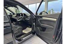 21/21 Audi Q5 2.0 TDI 40 S line SUV Diesel S Tronic quattro 204 ps