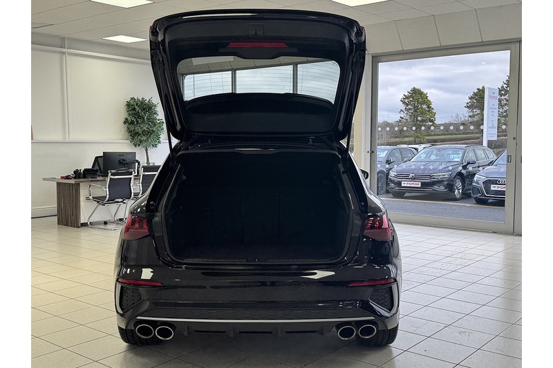 Audi 2.0 TFSI Sportback 5dr Petrol S Tronic quattro Euro 6 (s/s) (310 ps)