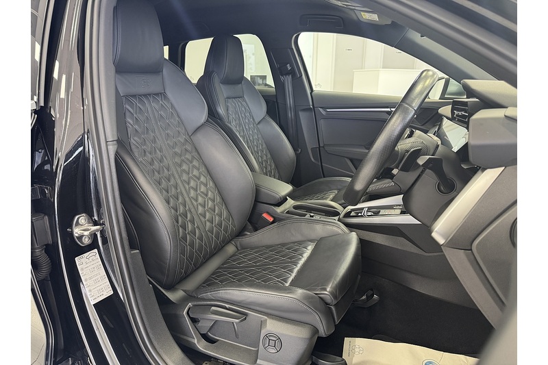 Audi 2.0 TFSI Sportback 5dr Petrol S Tronic quattro Euro 6 (s/s) (310 ps)