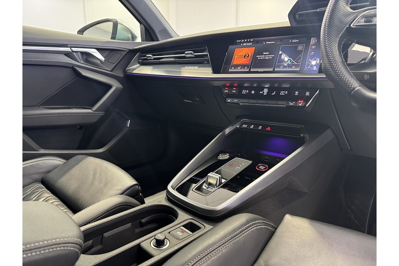 Audi 2.0 TFSI Sportback 5dr Petrol S Tronic quattro Euro 6 (s/s) (310 ps)