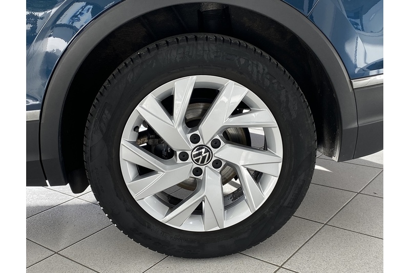 Volkswagen 1.5 TSI Life SUV 5dr Petrol DSG Euro 6 (s/s) (150 ps)