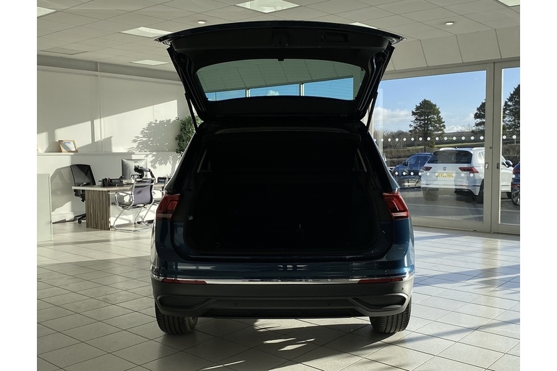 Volkswagen 1.5 TSI Life SUV 5dr Petrol DSG Euro 6 (s/s) (150 ps)