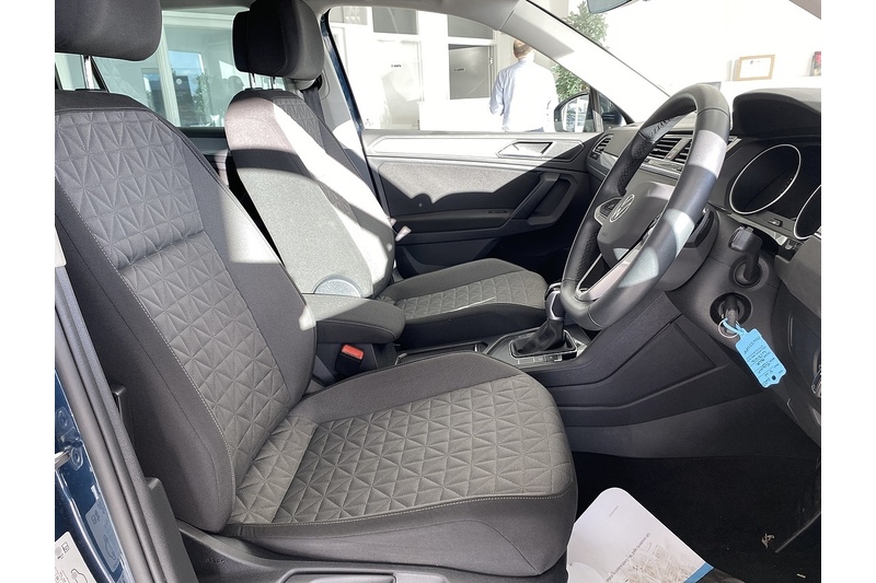 Volkswagen 1.5 TSI Life SUV 5dr Petrol DSG Euro 6 (s/s) (150 ps)