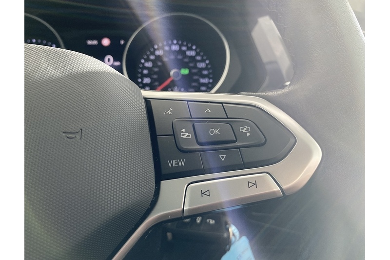 Volkswagen 1.5 TSI Life SUV 5dr Petrol DSG Euro 6 (s/s) (150 ps)