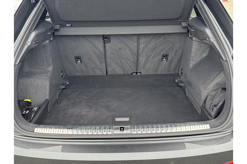 Audi 1.5 TFSI CoD 35 Black Edition SUV 5dr Petrol S Tronic Euro 6 (s/s) (150 ps)