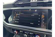 23/23 Audi Q3 1.5 TFSI CoD 35 Black Edition Petrol S Tronic 150 ps