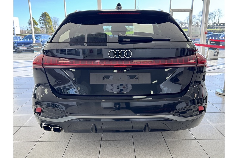 Audi 2.0 TDI S line Estate 5dr Diesel S Tronic quattro Euro 6 (s/s) (204 ps)