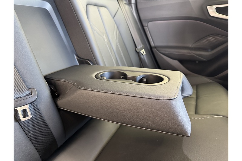 Audi 2.0 TDI S line Estate 5dr Diesel S Tronic quattro Euro 6 (s/s) (204 ps)