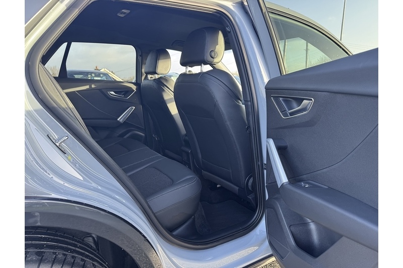 Audi 1.5 TFSI CoD 35 S line SUV 5dr Petrol S Tronic Euro 6 (s/s) (150 ps)