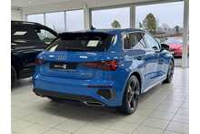21/21 Audi A3 1.5 TFSI 35 S line Sportback Petrol S Tronic 150 ps