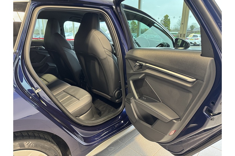 Audi TFSI S line Hatchback 1.5 Automatic Petrol